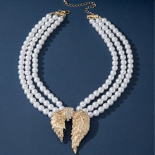 Necklace Retro Pearl Wings
