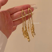 Gold Grandeur Tassel Earring
